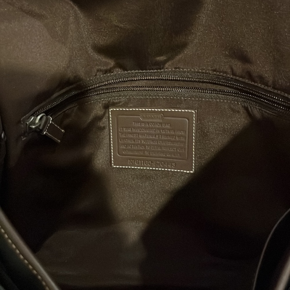 Coach - Picture 3 of 10